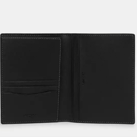 Coach CJ745 Passport Case with Surfing Crocodile Print - Picture 2 of 4